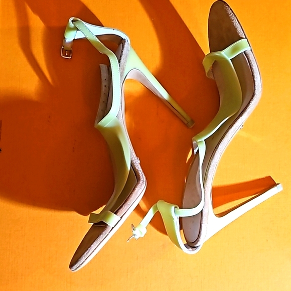 Burberry Prorsum Neon Green Sandals - Picture 3 of 4